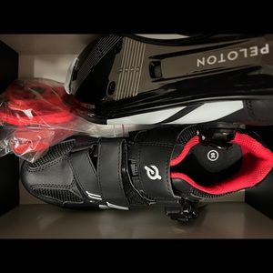 Peloton cycling shoes (brand new). Size 39